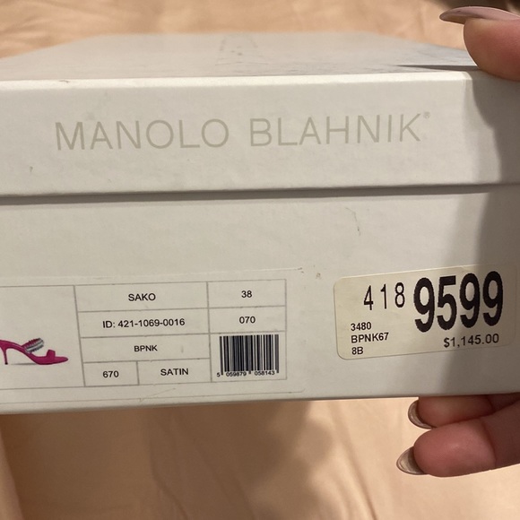 NWT Manolo Blahnik Sako 70mm Silk Embellished Sandals
Color: Pink, SIZE 38 - Picture 6 of 6